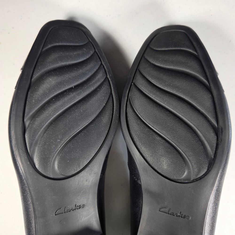 Clarks Collection Black Leather Cap Toe Pump Ultimate Comfort Blk Heel 7.5M NWOB - Picture 7 of 9